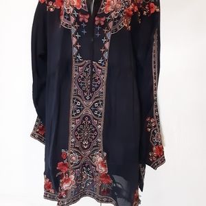 Johnny Was Lavishly Embroidered Blouse/Tunic Size L
